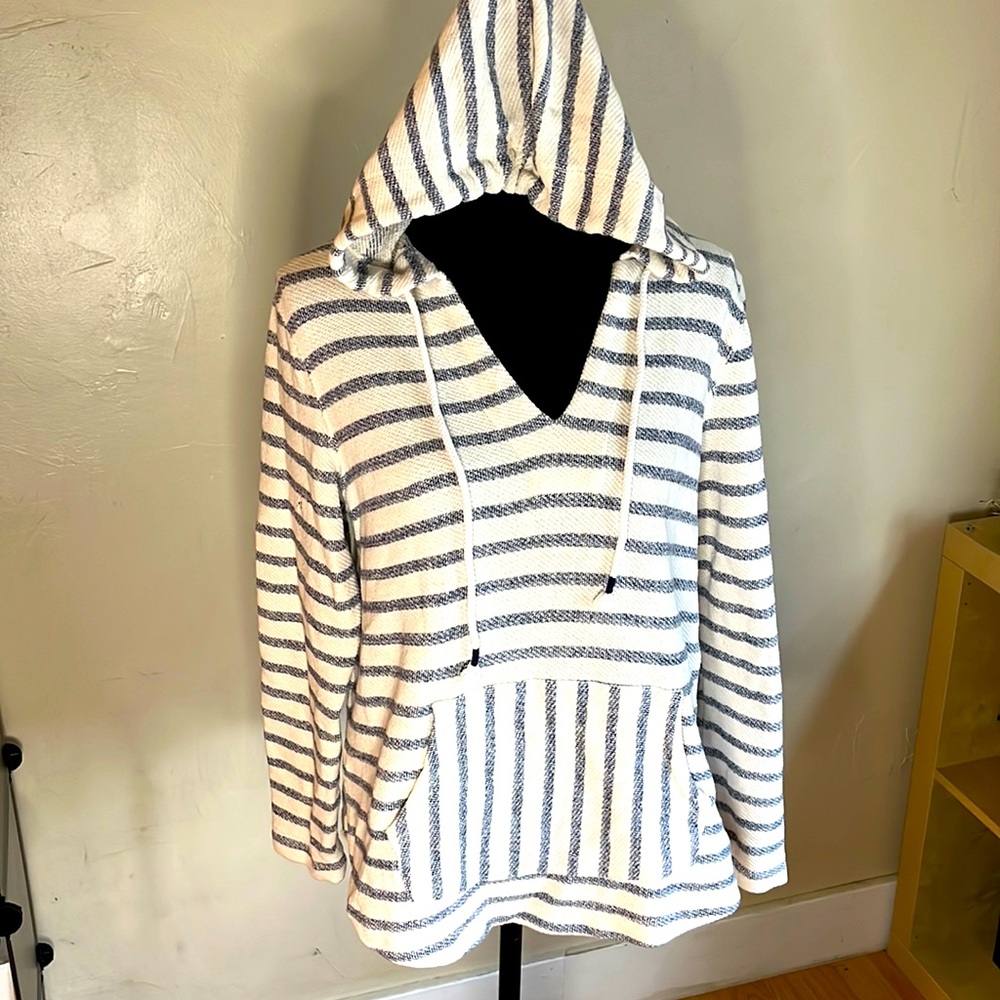 Old Navy White and Navy Striped Hooded Long Sleeve Pullover
